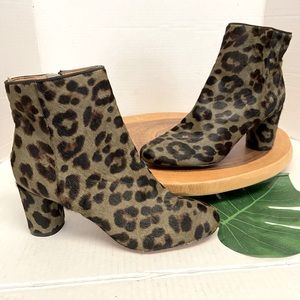 Banana Republic Cow Hyde Dyed Camo Green Cheetah Leather Ankle Boots